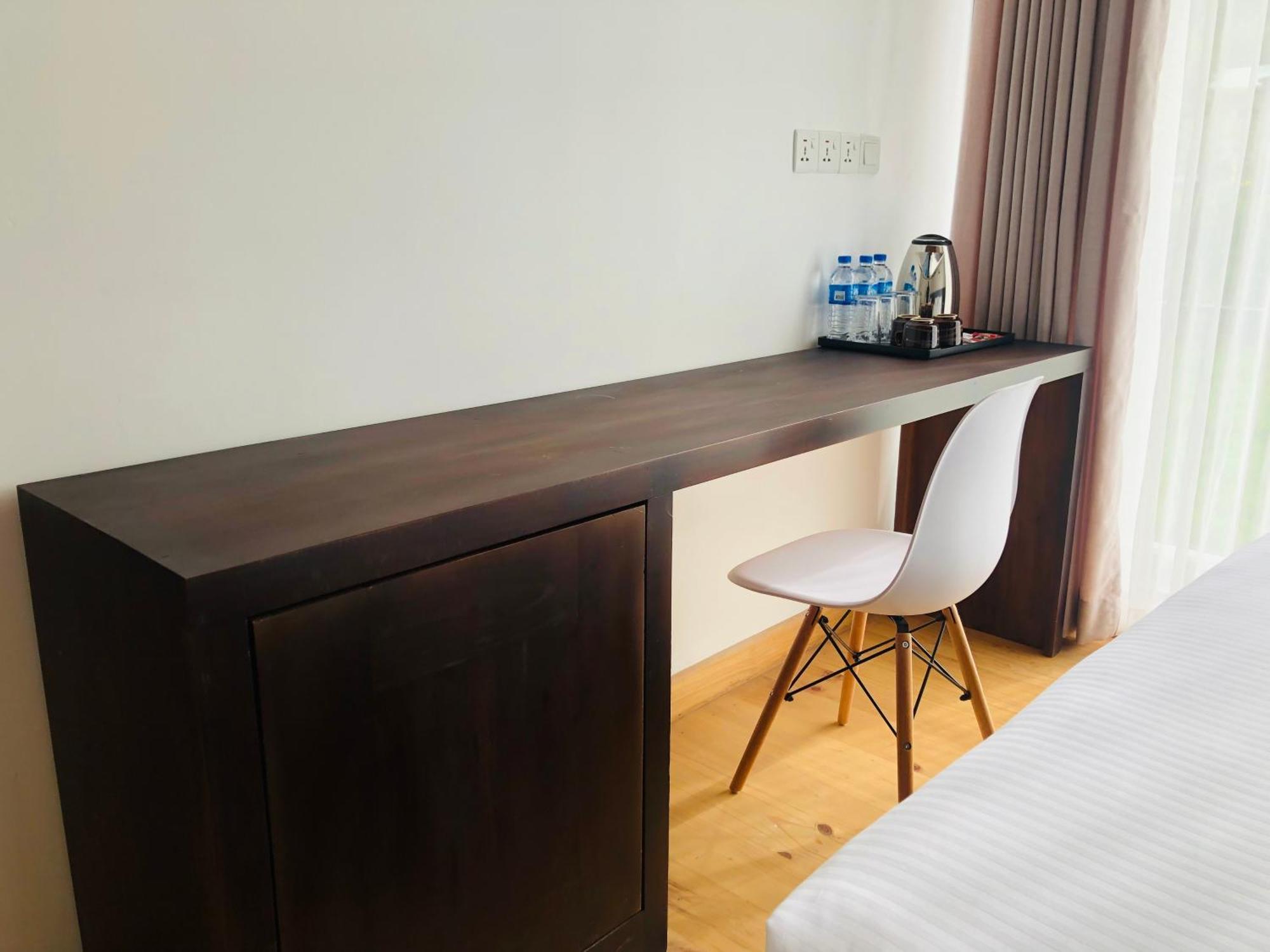R21 Nuwara Eliya Hotel Екстериор снимка