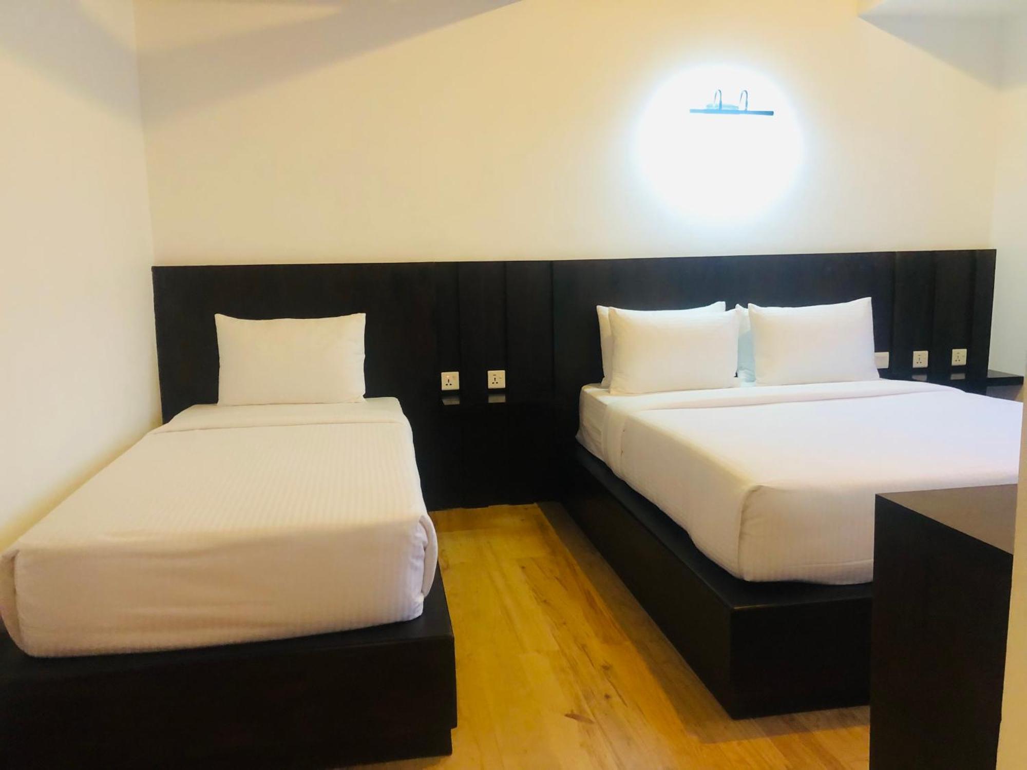 R21 Nuwara Eliya Hotel Екстериор снимка