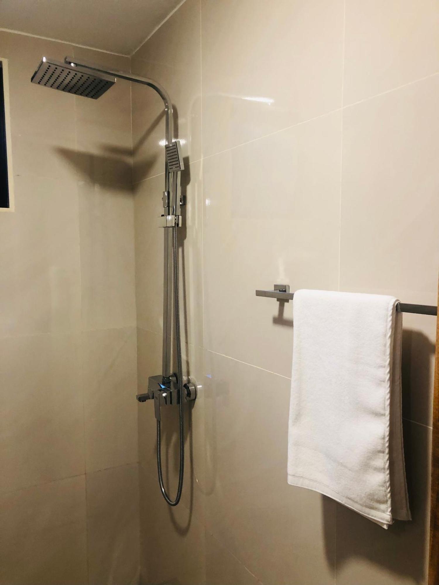 R21 Nuwara Eliya Hotel Екстериор снимка