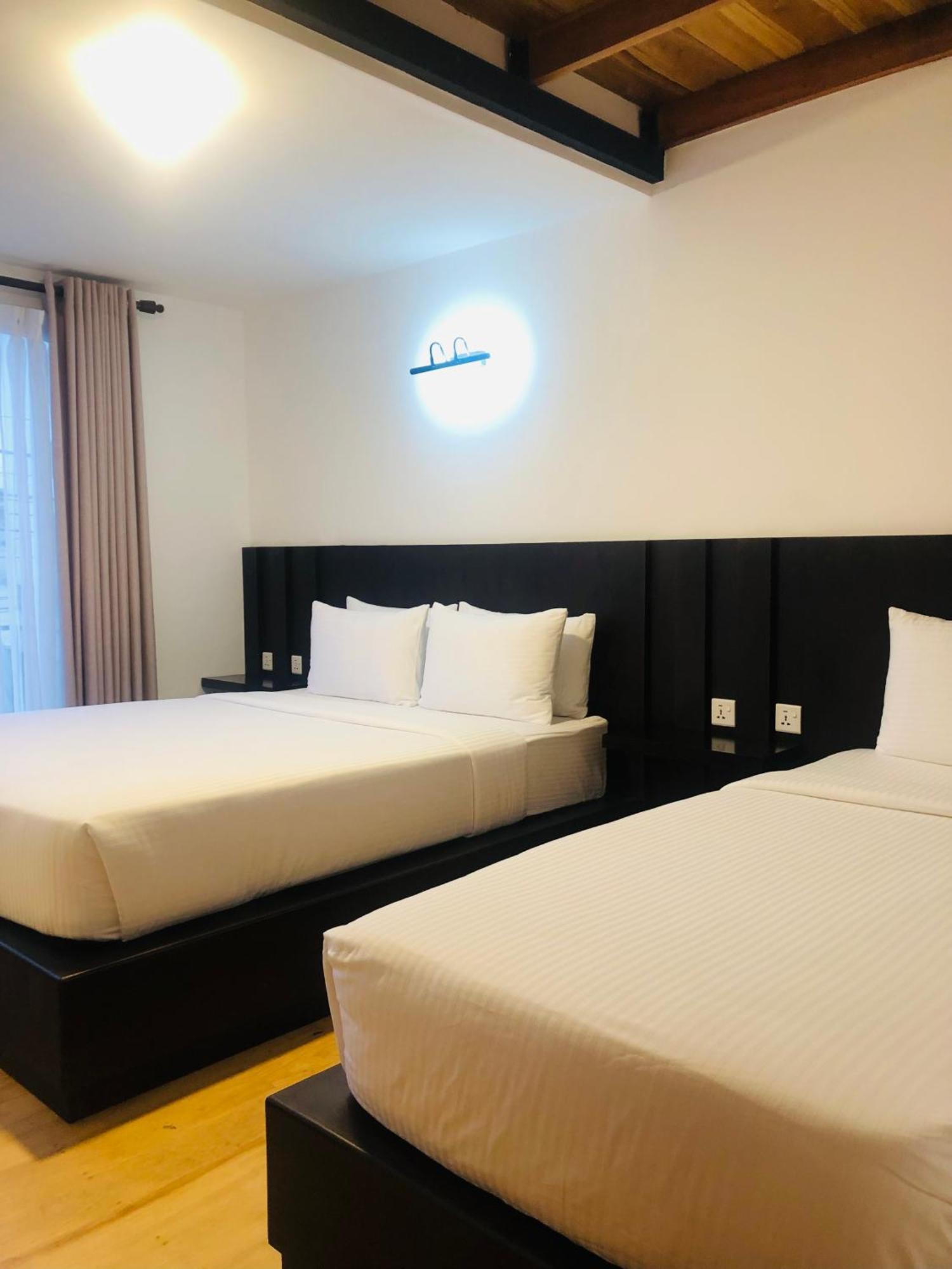 R21 Nuwara Eliya Hotel Екстериор снимка