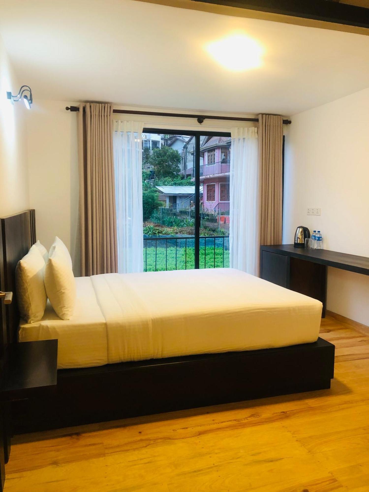 R21 Nuwara Eliya Hotel Екстериор снимка