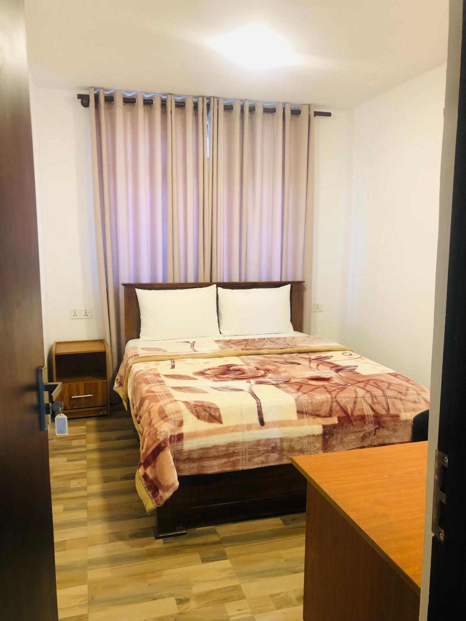 R21 Nuwara Eliya Hotel Екстериор снимка